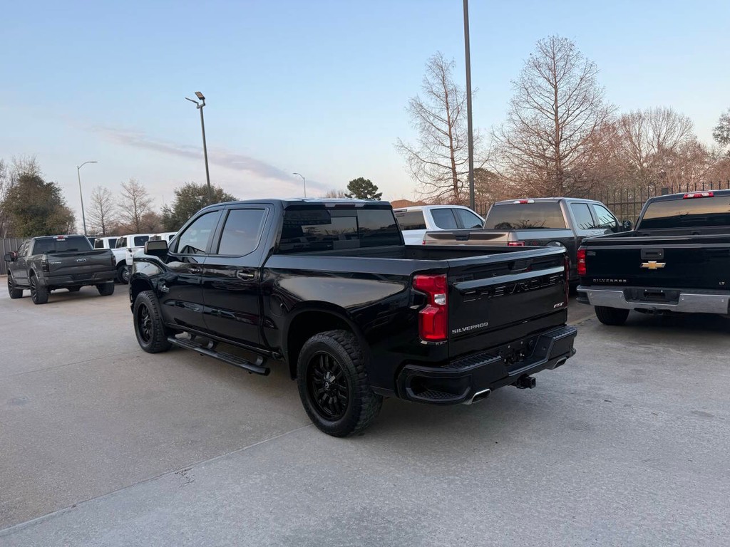 Chevrolet Silverado 1500 Vehicle Full-screen Gallery Image 04