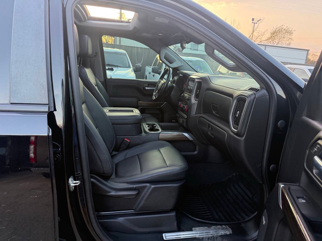 Chevrolet Silverado 1500 Vehicle Full-screen Gallery Image 10