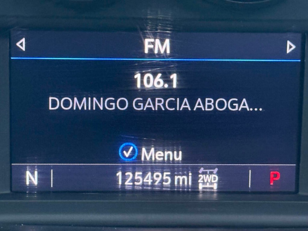 Chevrolet Silverado 1500 Vehicle Full-screen Gallery Image 32