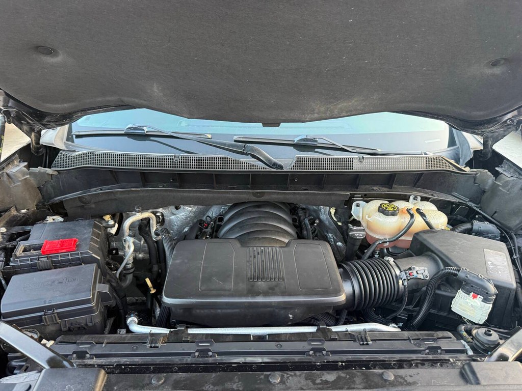 Chevrolet Silverado 1500 Vehicle Full-screen Gallery Image 34