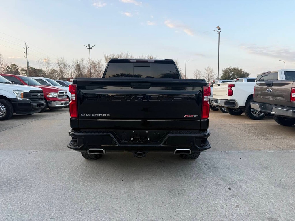 Chevrolet Silverado 1500 Vehicle Full-screen Gallery Image 39