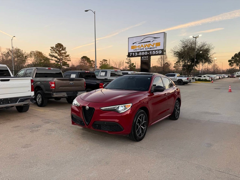 Alfa Romeo Stelvio Vehicle Full-screen Gallery Image 41