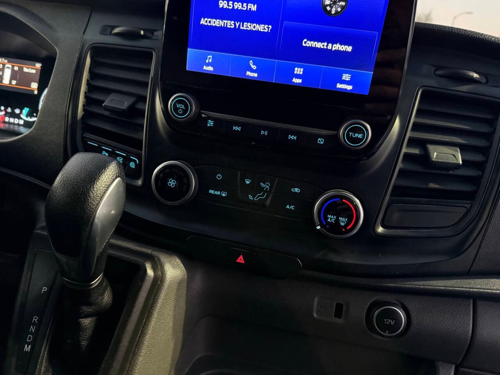 Ford Transit Passenger Wagon Vehicle Full-screen Gallery Image 21