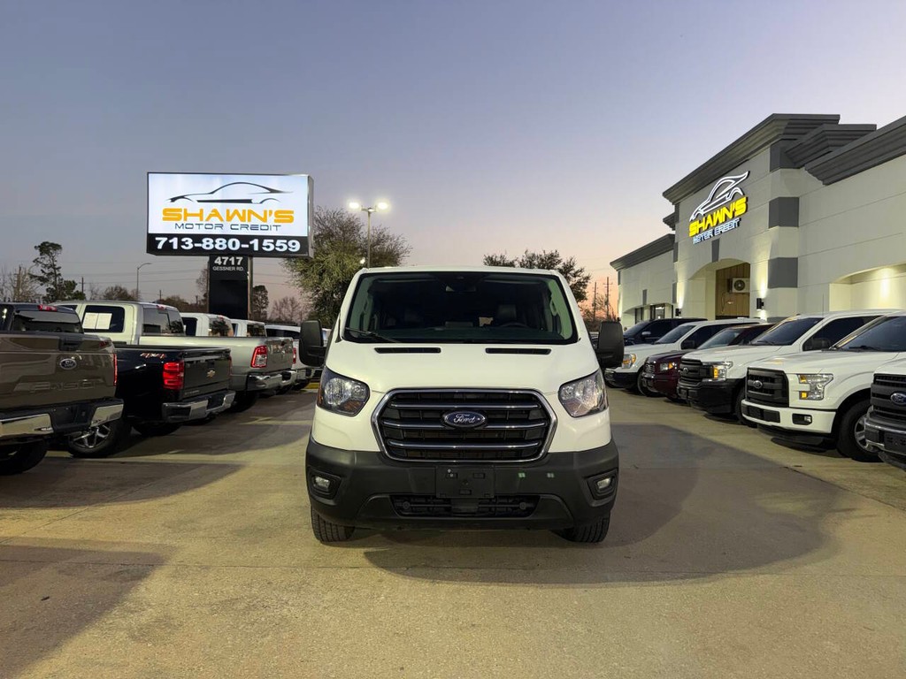 Ford Transit Passenger Wagon Vehicle Full-screen Gallery Image 33