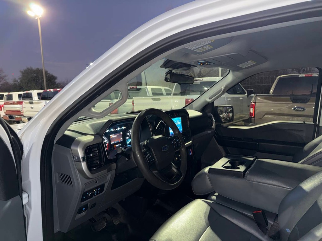 Ford F-150 Vehicle Full-screen Gallery Image 07