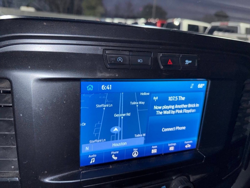 Ford F-150 Vehicle Full-screen Gallery Image 26