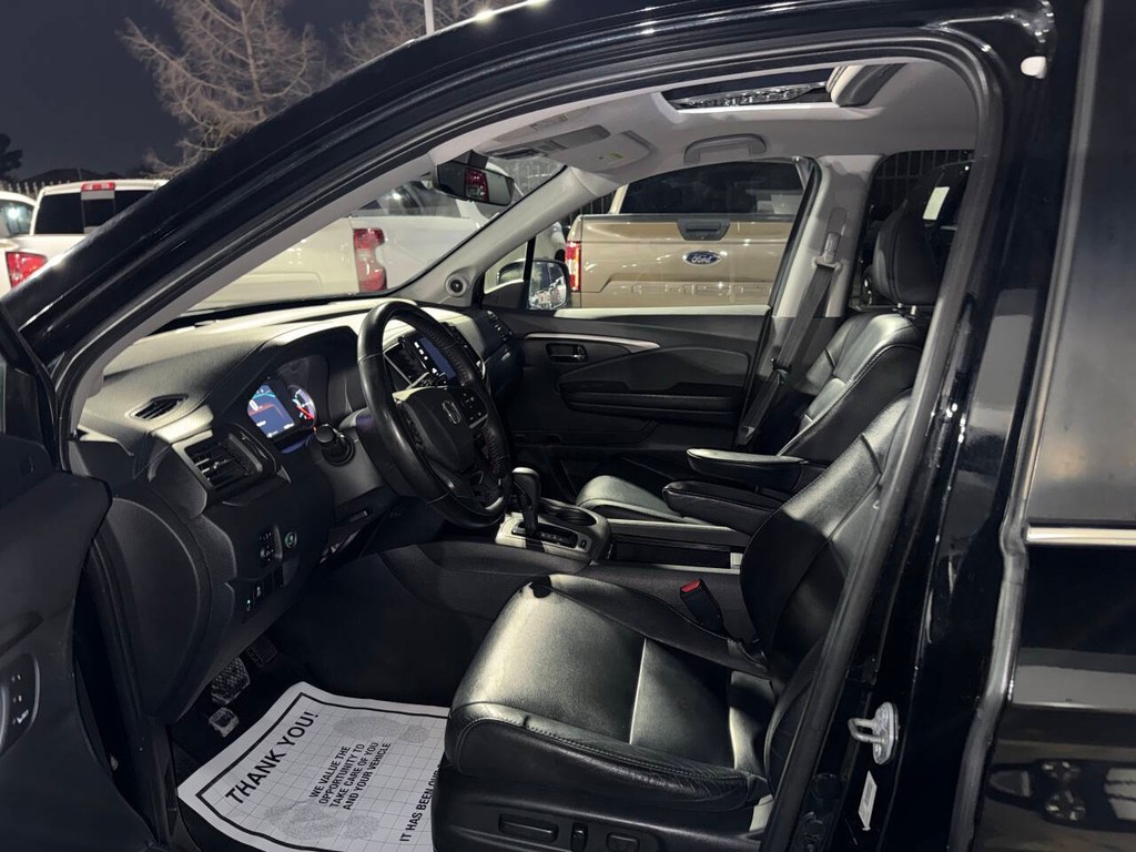 Honda Pilot Vehicle Full-screen Gallery Image 07