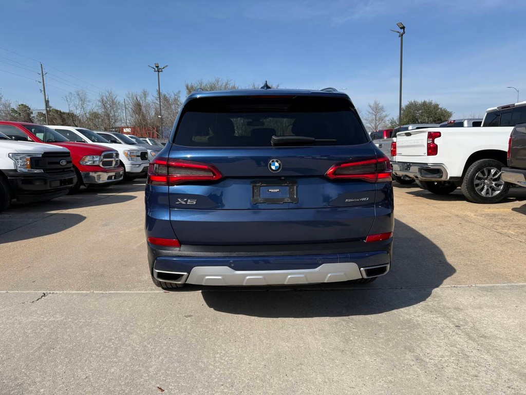 BMW X5 Vehicle Full-screen Gallery Image 41