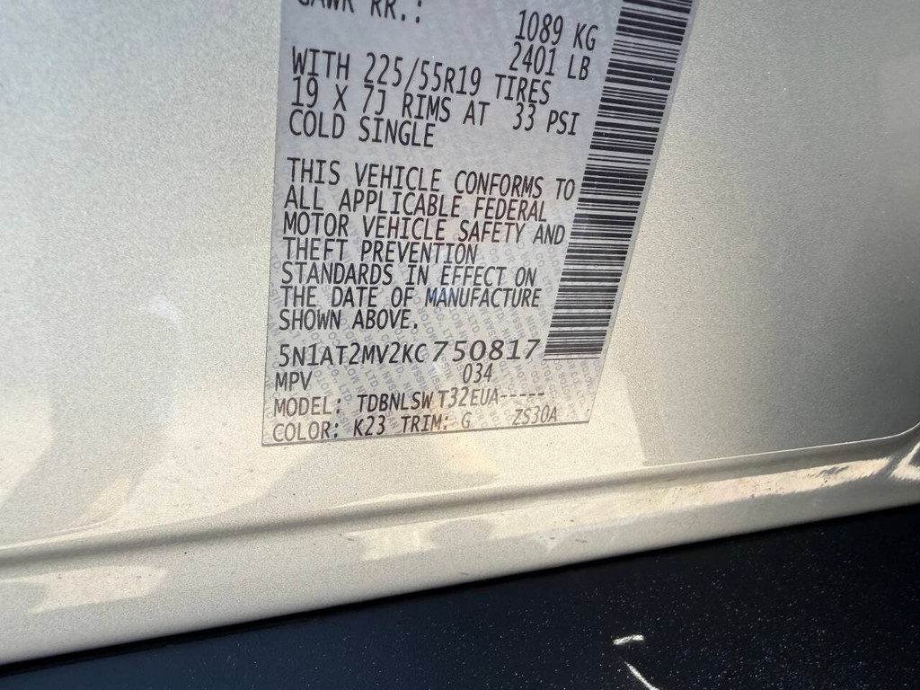 Nissan Rogue Vehicle Full-screen Gallery Image 33