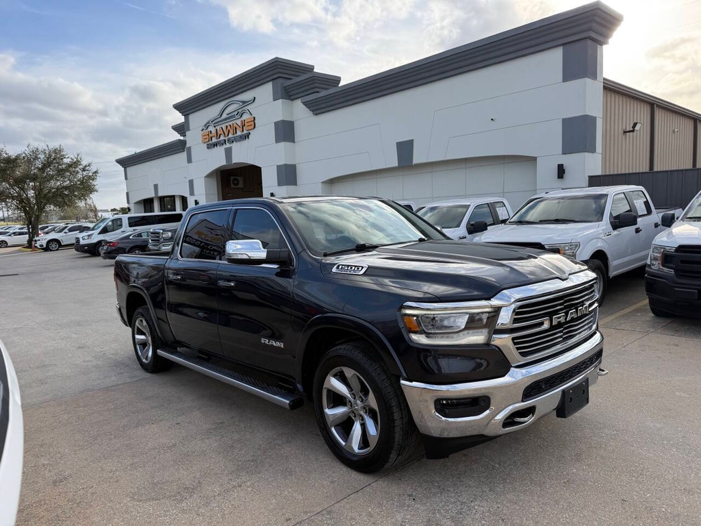 Ram 1500 Vehicle Full-screen Gallery Image 02