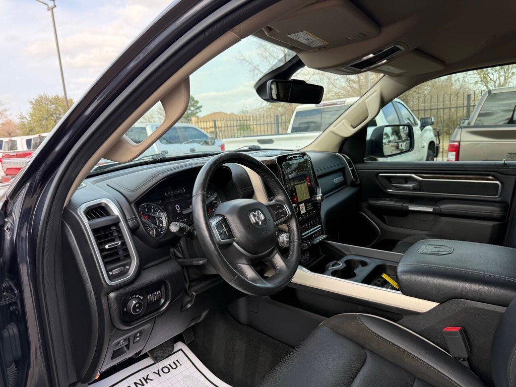 Ram 1500 Vehicle Full-screen Gallery Image 06