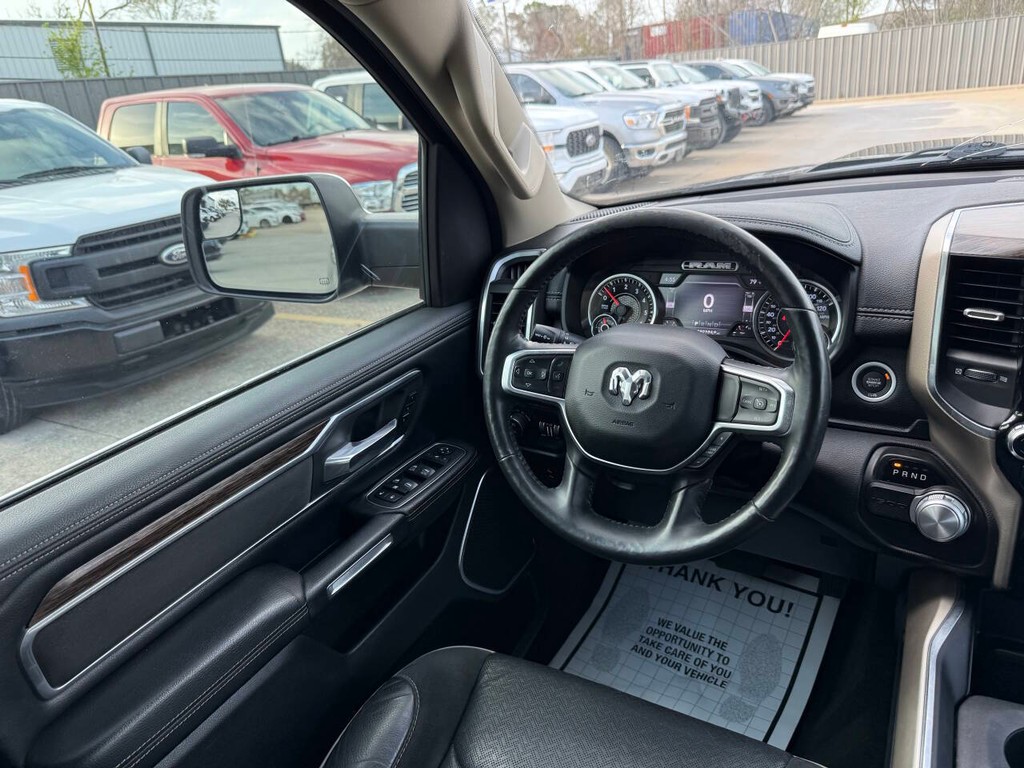 Ram 1500 Vehicle Full-screen Gallery Image 19