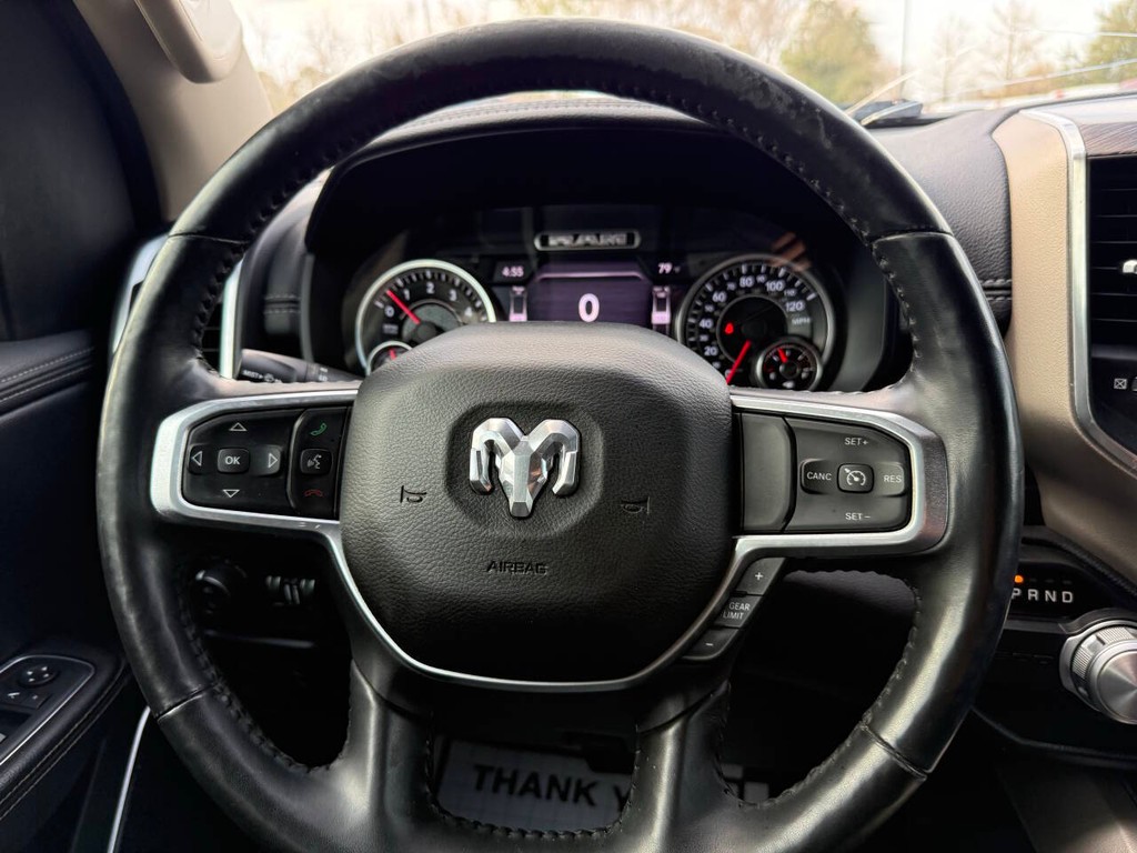 Ram 1500 Vehicle Full-screen Gallery Image 23