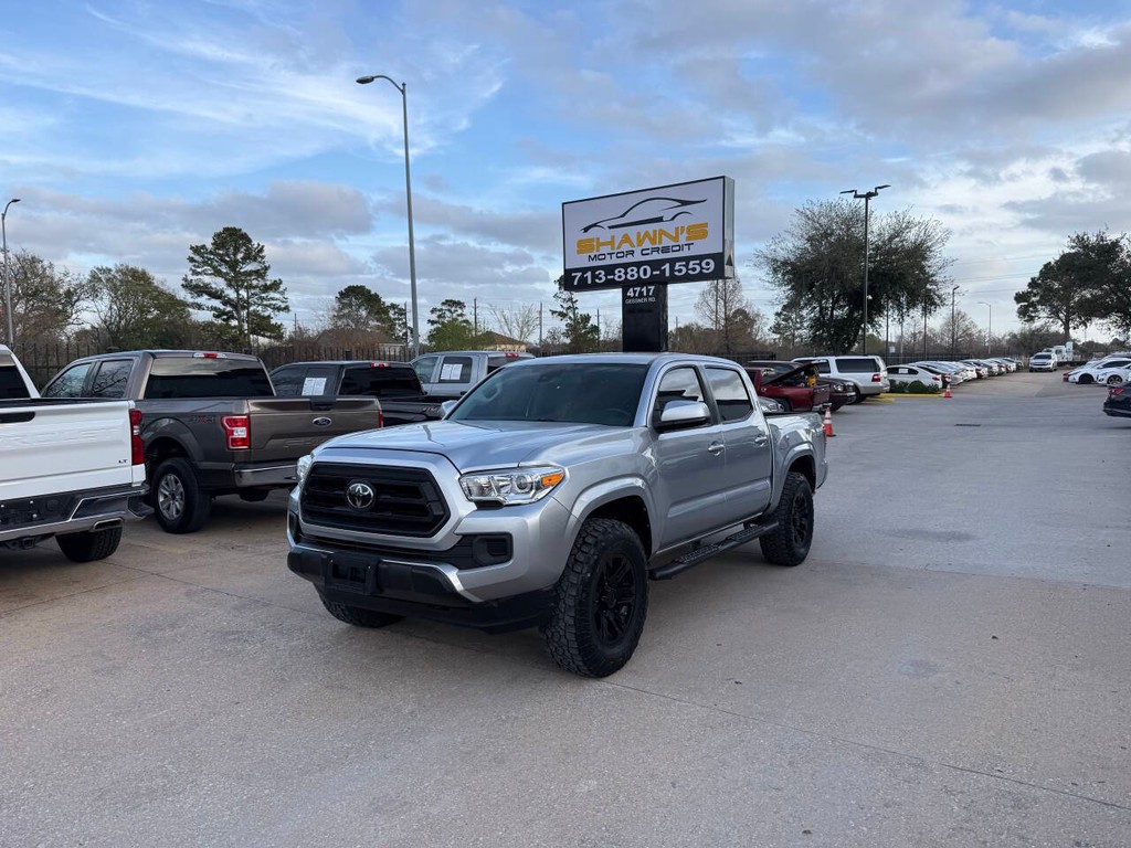 Toyota Tacoma 2WD Vehicle Full-screen Gallery Image 03