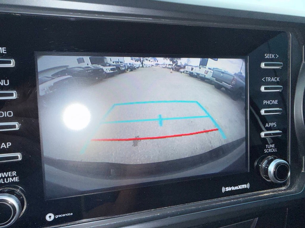 Toyota Tacoma 2WD Vehicle Full-screen Gallery Image 29