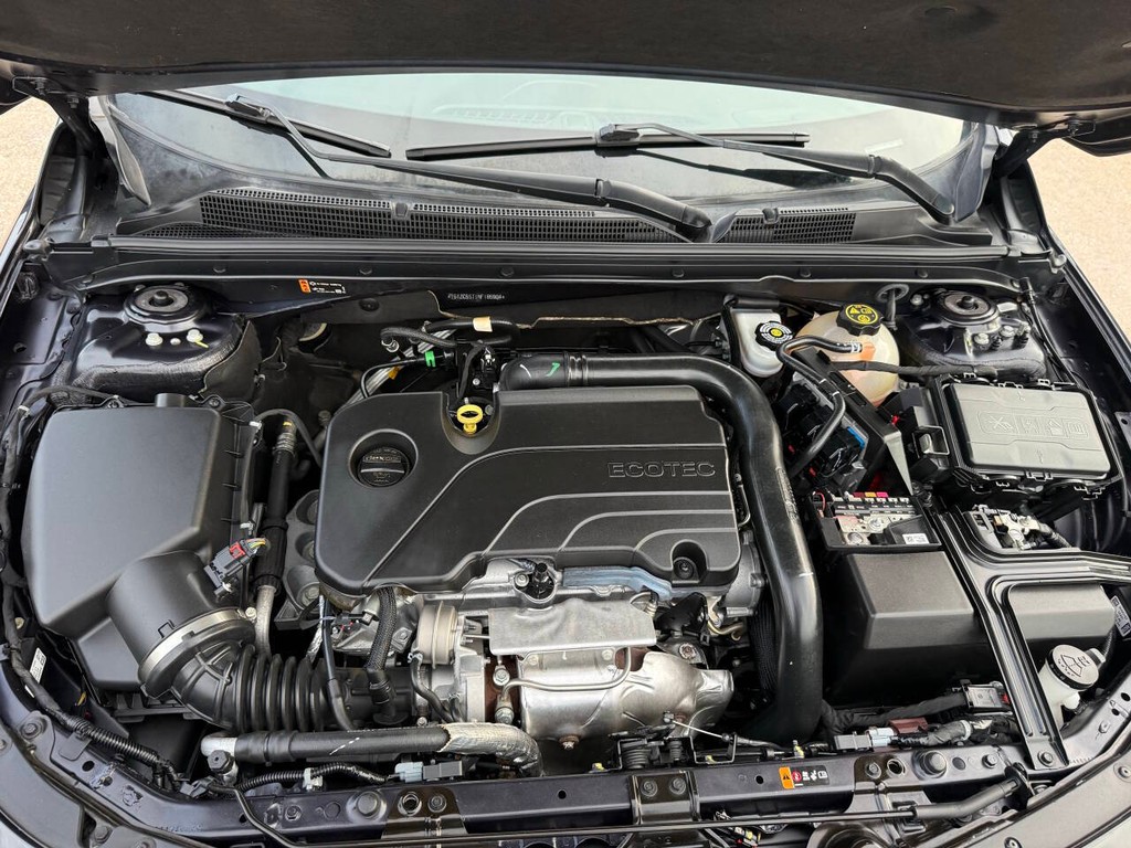 Chevrolet Malibu Vehicle Full-screen Gallery Image 33