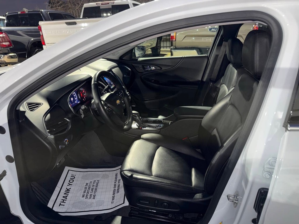 Chevrolet Malibu Vehicle Full-screen Gallery Image 07