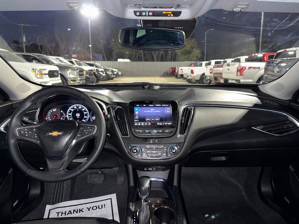 Chevrolet Malibu Vehicle Full-screen Gallery Image 19