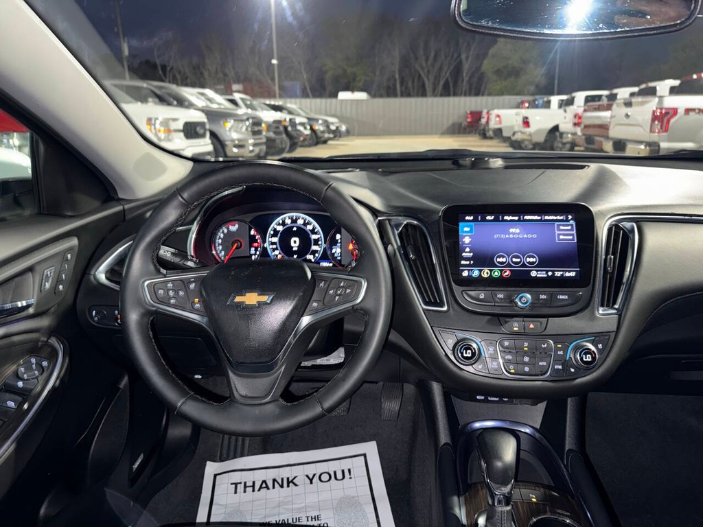 Chevrolet Malibu Vehicle Full-screen Gallery Image 20