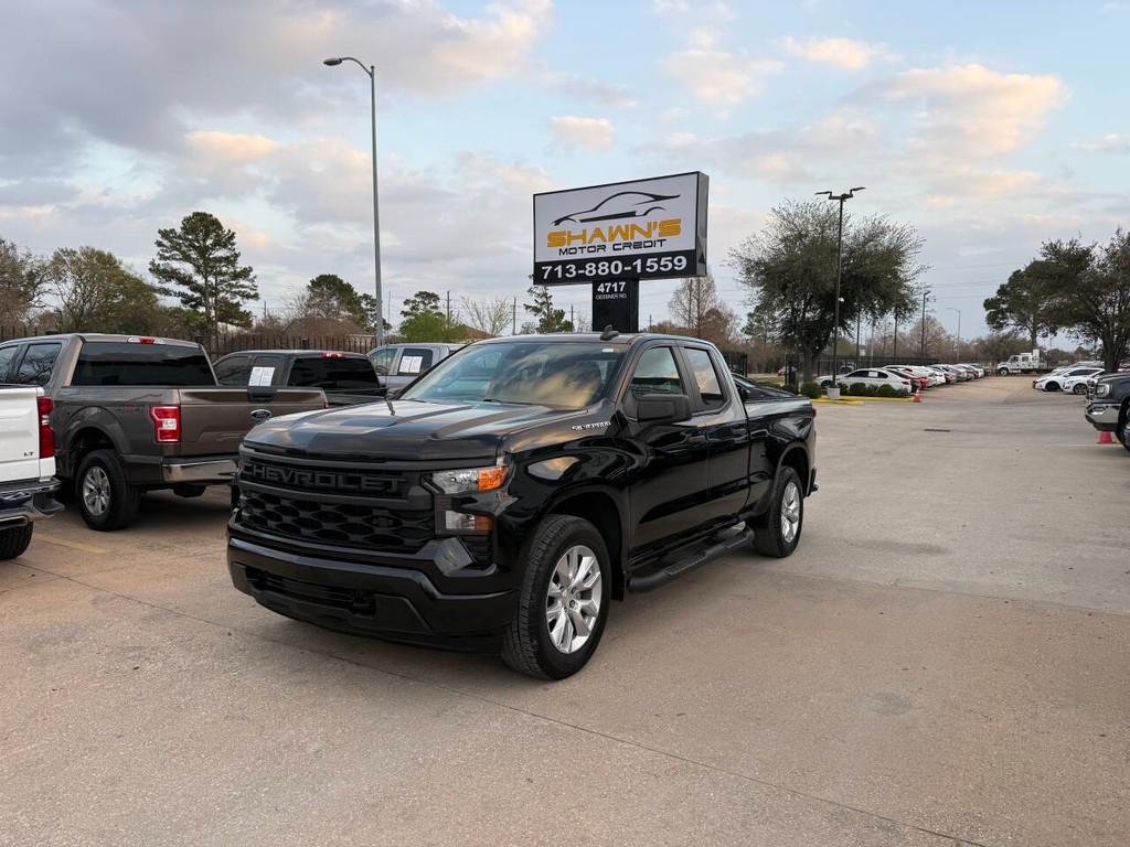 Chevrolet Silverado 1500 Vehicle Full-screen Gallery Image 03