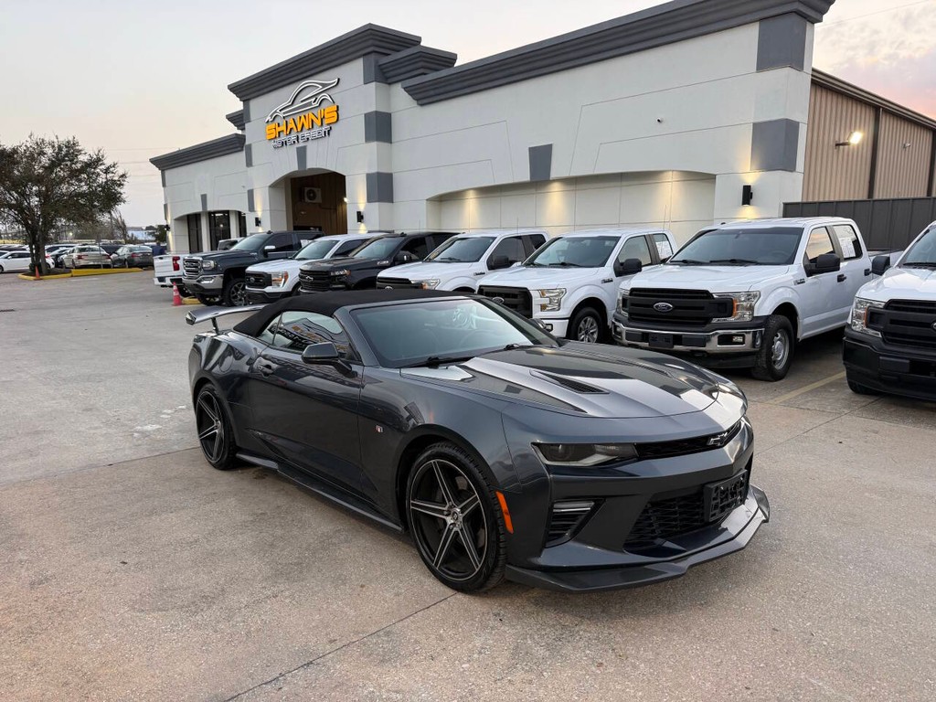 Chevrolet Camaro Vehicle Full-screen Gallery Image 02