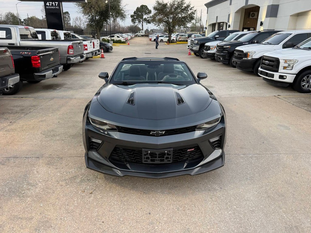 Chevrolet Camaro Vehicle Full-screen Gallery Image 28