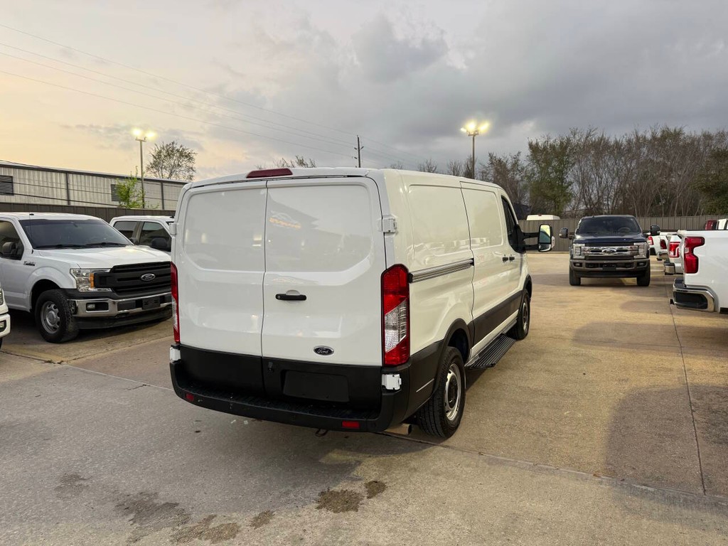 Ford Transit Cargo Van Vehicle Full-screen Gallery Image 05