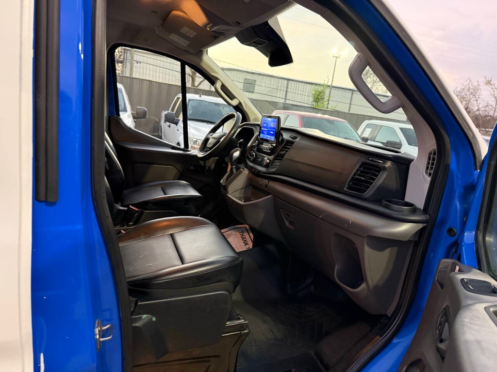 Ford Transit Cargo Van Vehicle Full-screen Gallery Image 10