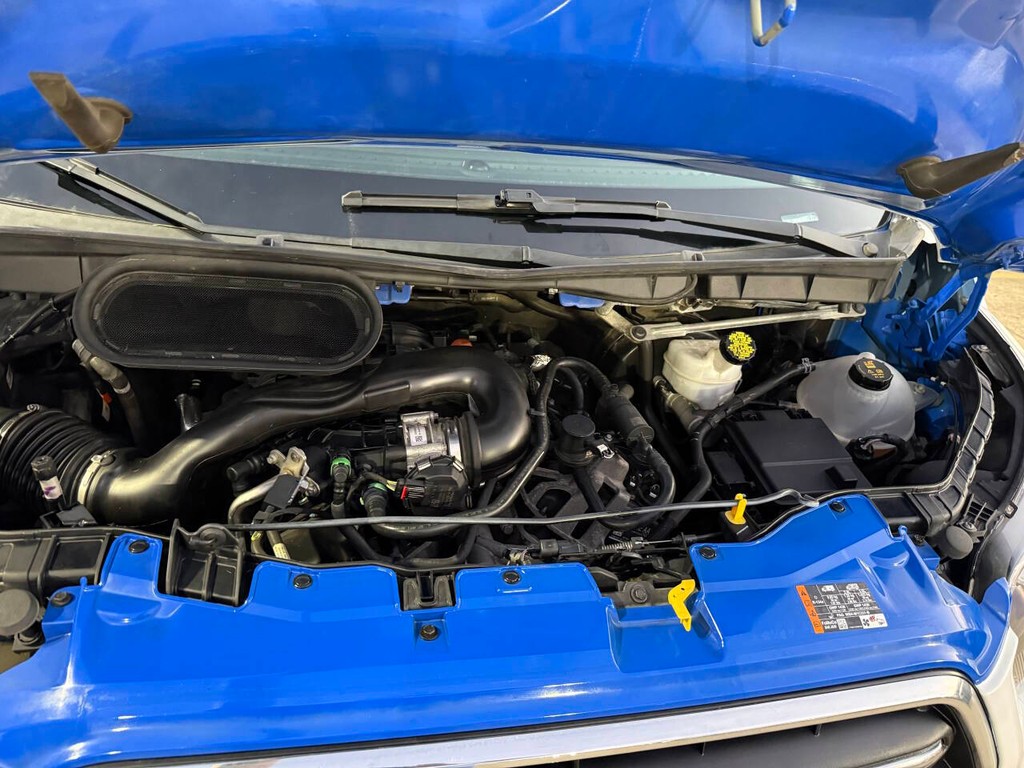 Ford Transit Cargo Van Vehicle Full-screen Gallery Image 26