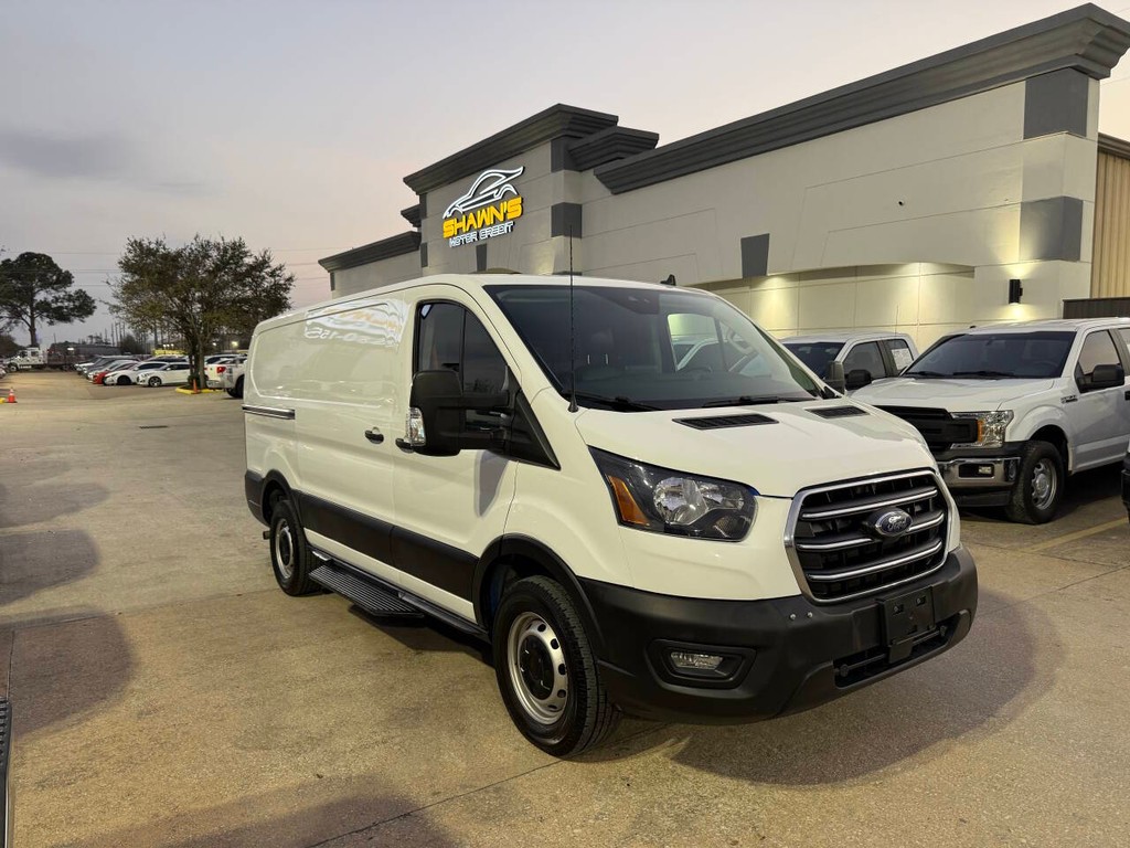 Ford Transit Cargo Van Vehicle Full-screen Gallery Image 32