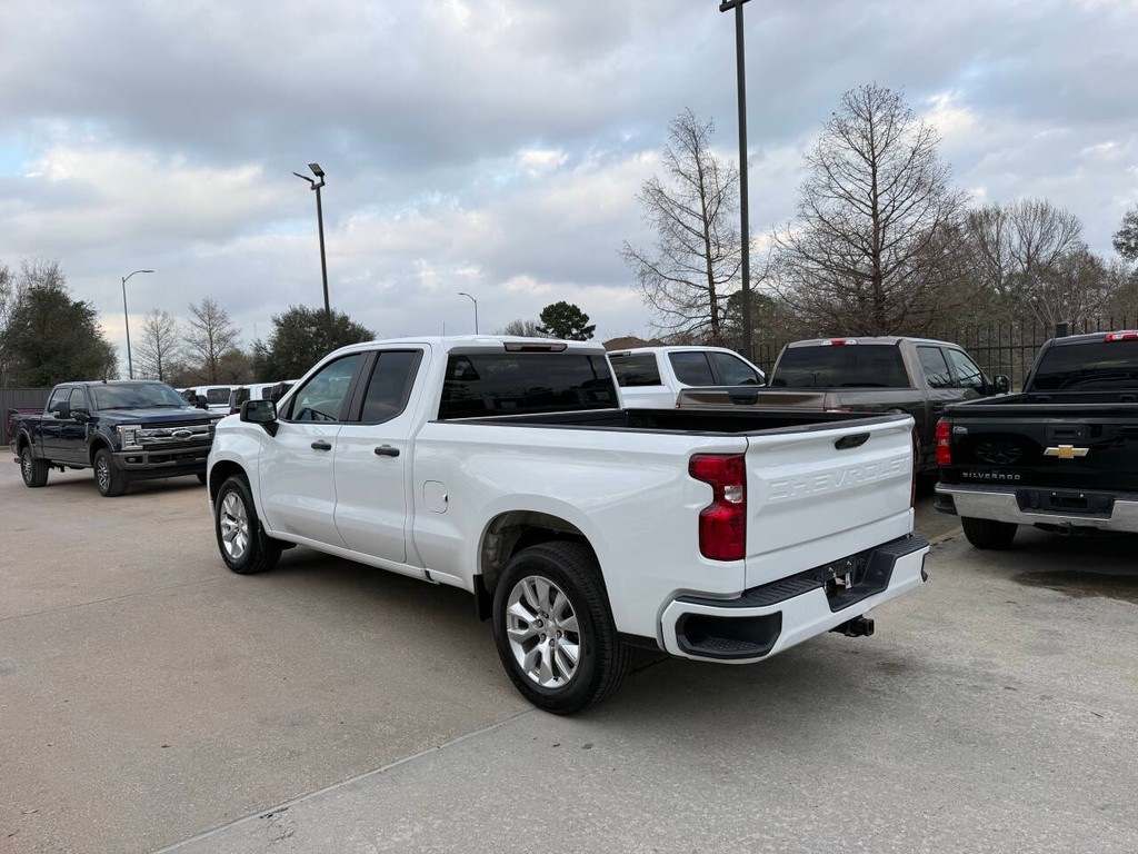 Chevrolet Silverado 1500 Vehicle Full-screen Gallery Image 04