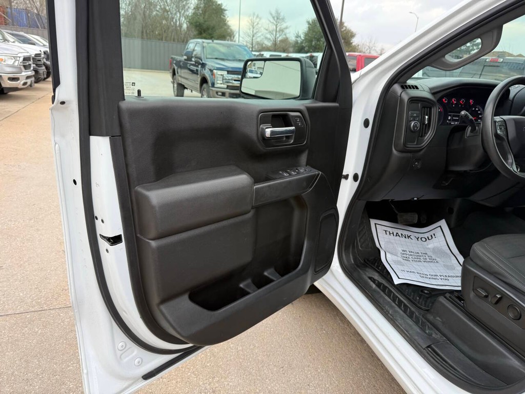 Chevrolet Silverado 1500 Vehicle Full-screen Gallery Image 08