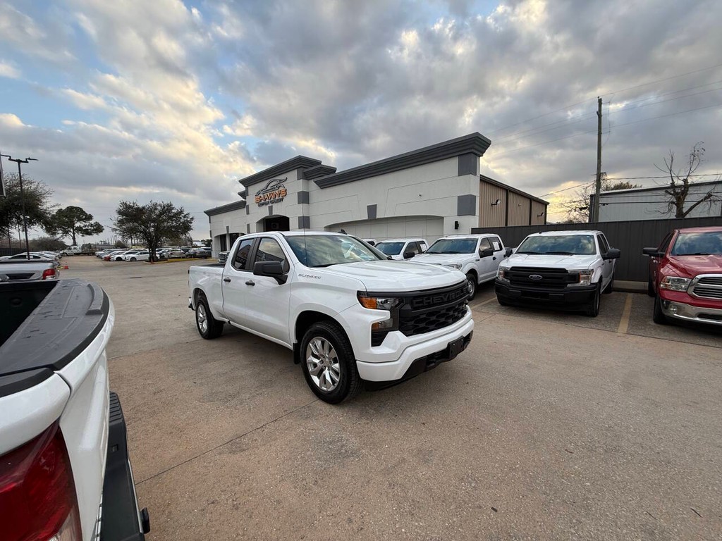 Chevrolet Silverado 1500 Vehicle Full-screen Gallery Image 38