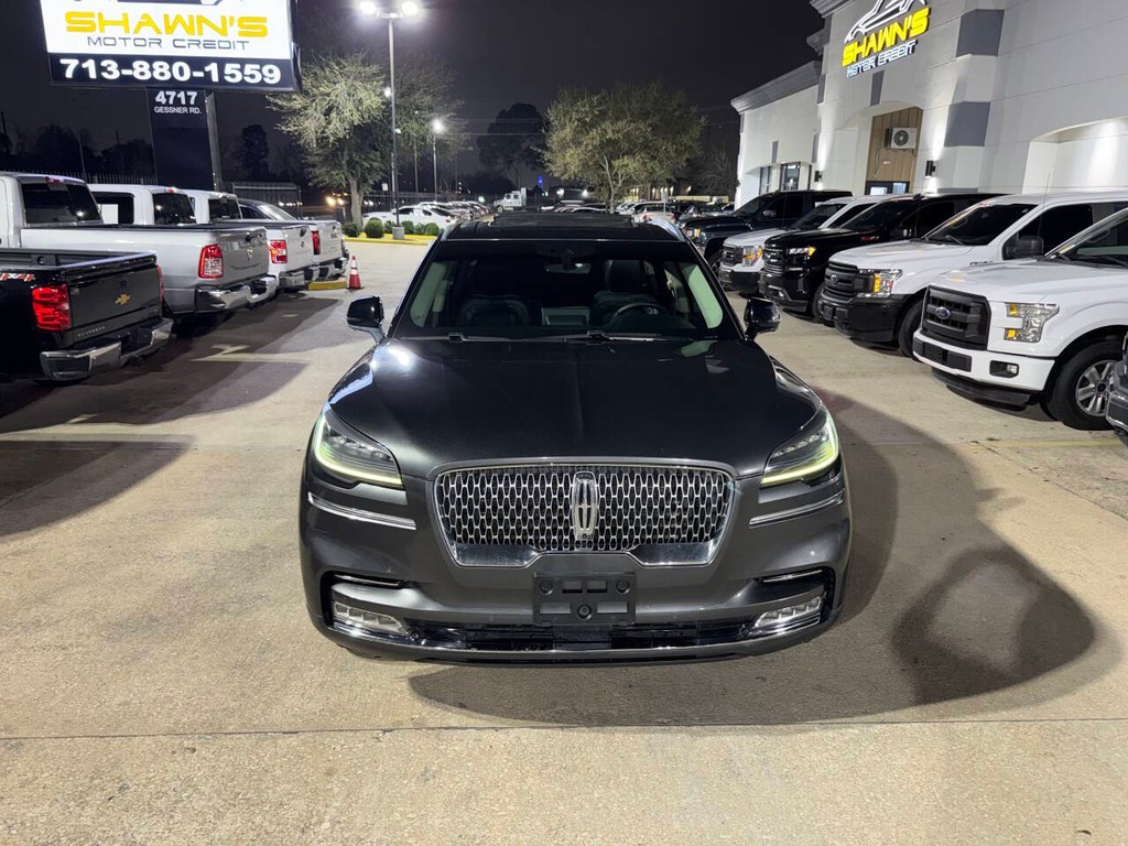 Lincoln Aviator Vehicle Full-screen Gallery Image 43