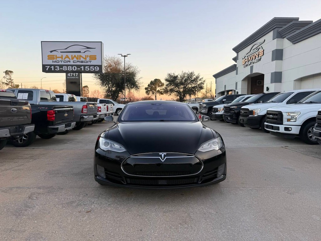 Tesla Model S Vehicle Full-screen Gallery Image 40