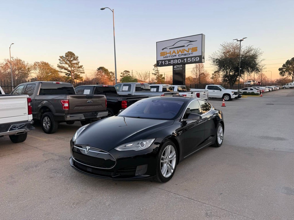 Tesla Model S Vehicle Full-screen Gallery Image 42