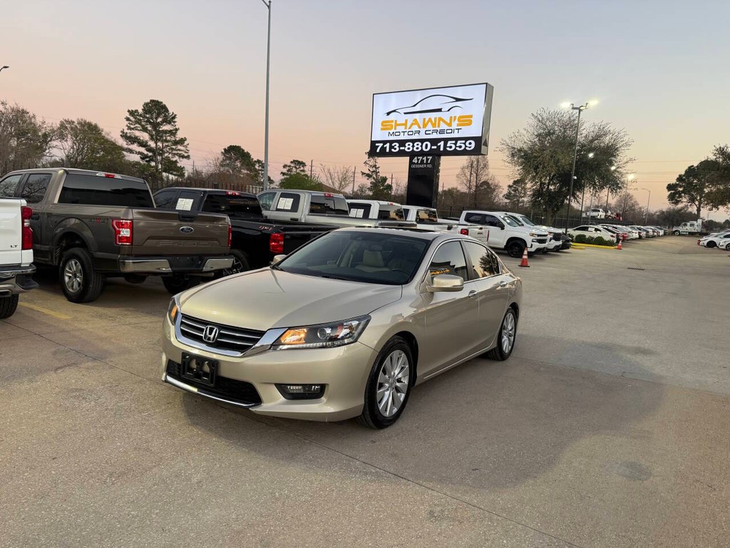 Honda Accord Sedan Vehicle Full-screen Gallery Image 42