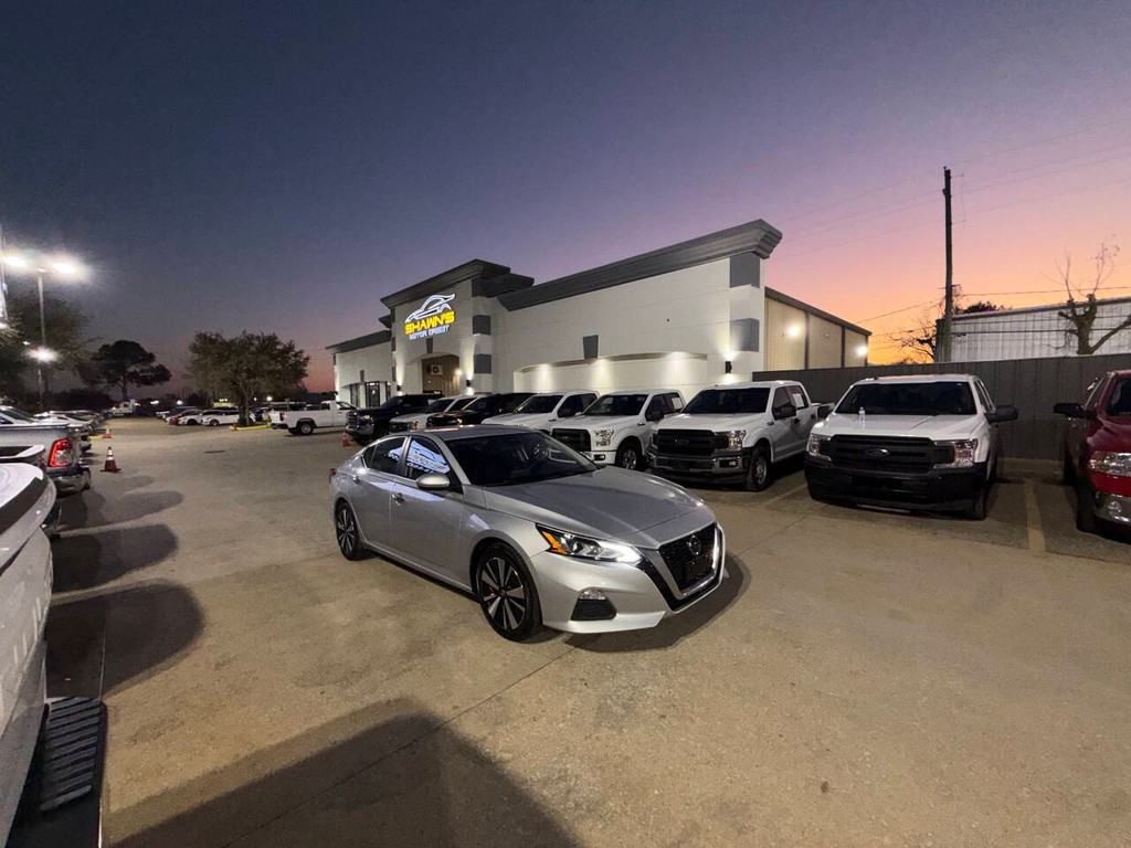 Nissan Altima Vehicle Full-screen Gallery Image 40