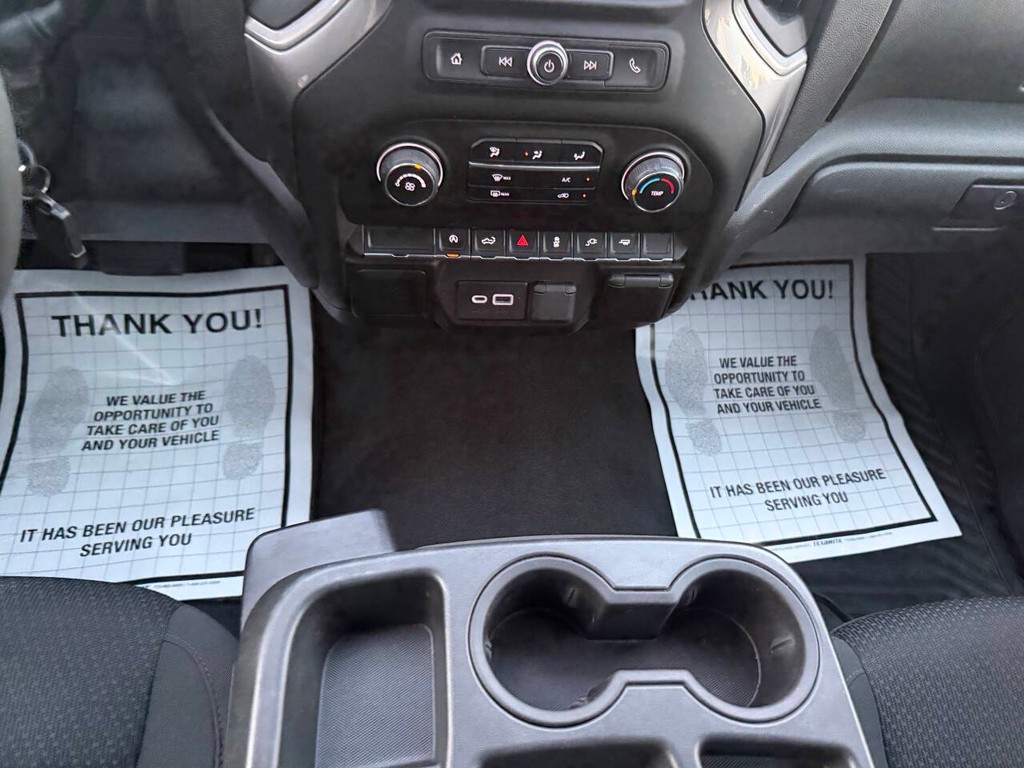 Chevrolet Silverado 1500 Vehicle Full-screen Gallery Image 29