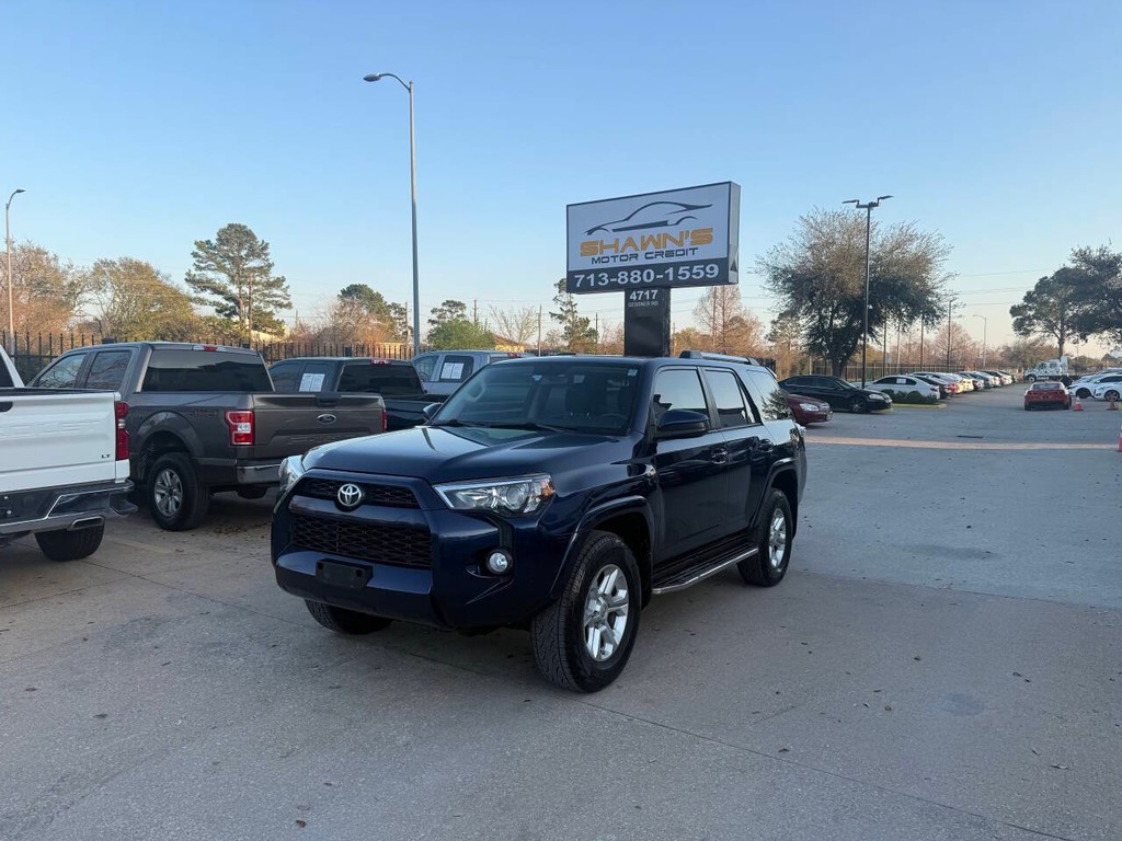 Toyota 4Runner Vehicle Full-screen Gallery Image 03