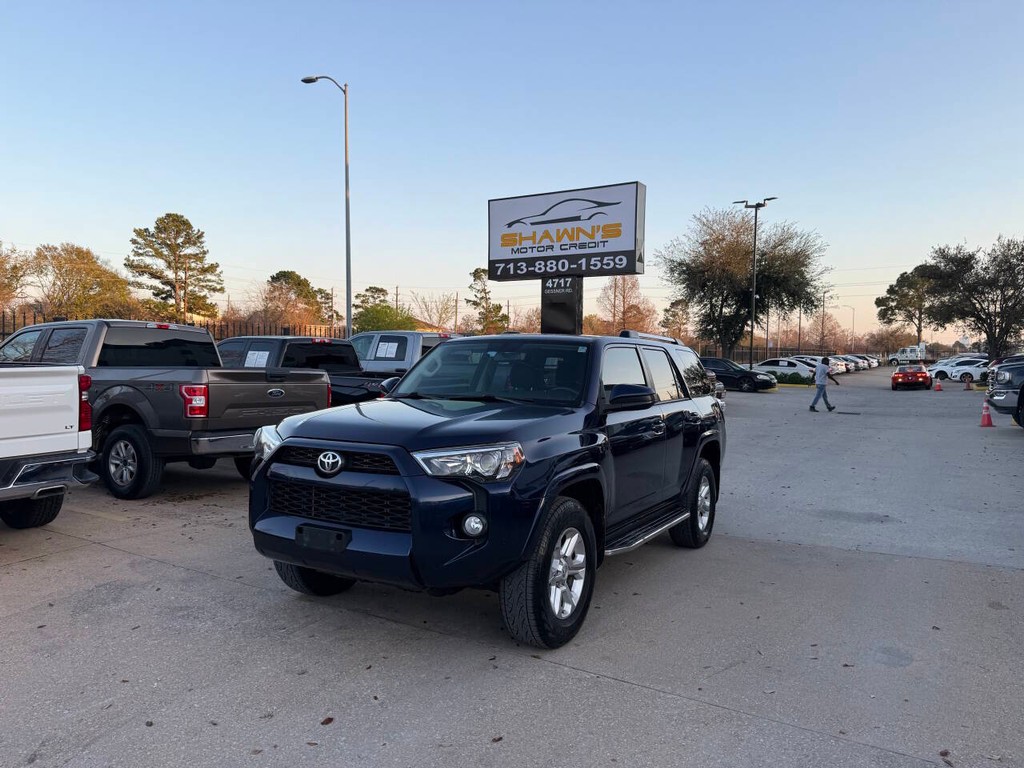 Toyota 4Runner Vehicle Full-screen Gallery Image 41