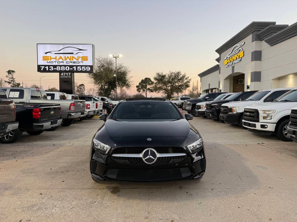 Mercedes-Benz A-Class Vehicle Full-screen Gallery Image 40