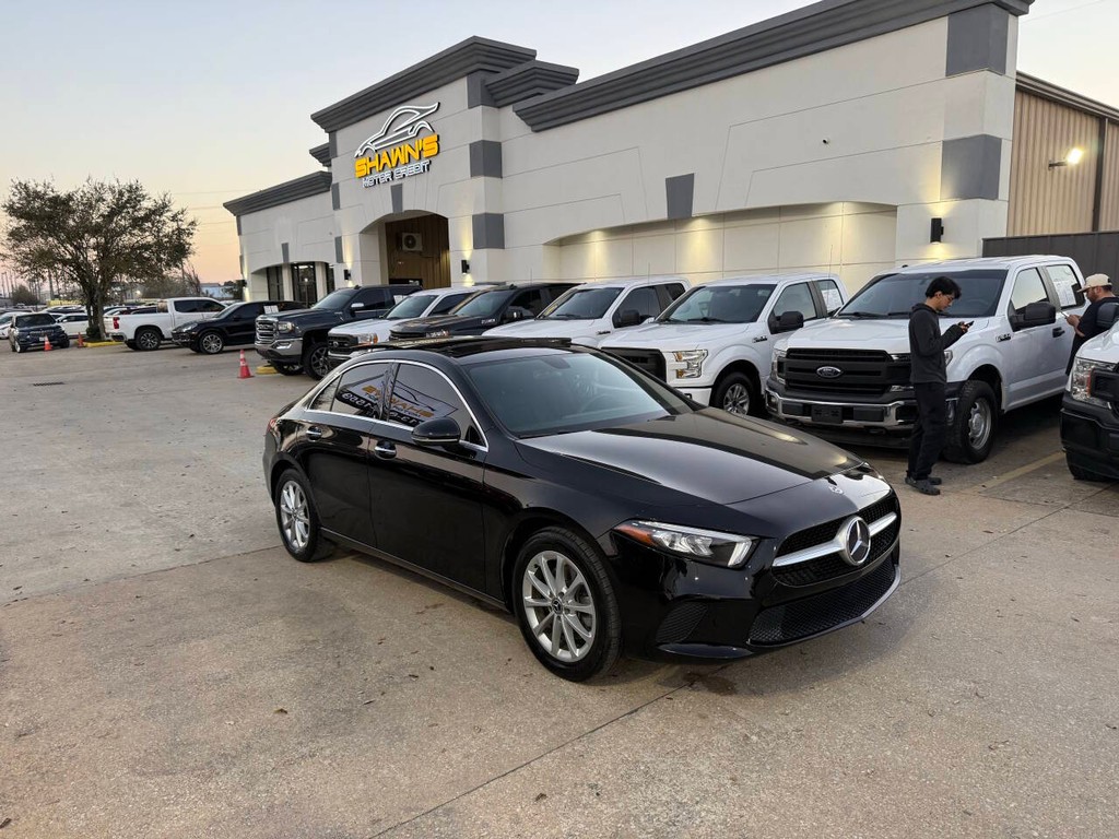 Mercedes-Benz A-Class Vehicle Full-screen Gallery Image 41