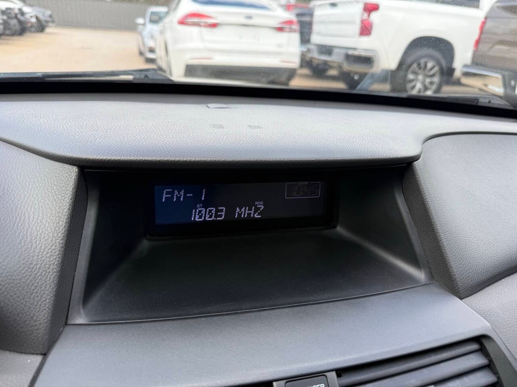 Honda Accord Sedan Vehicle Full-screen Gallery Image 25