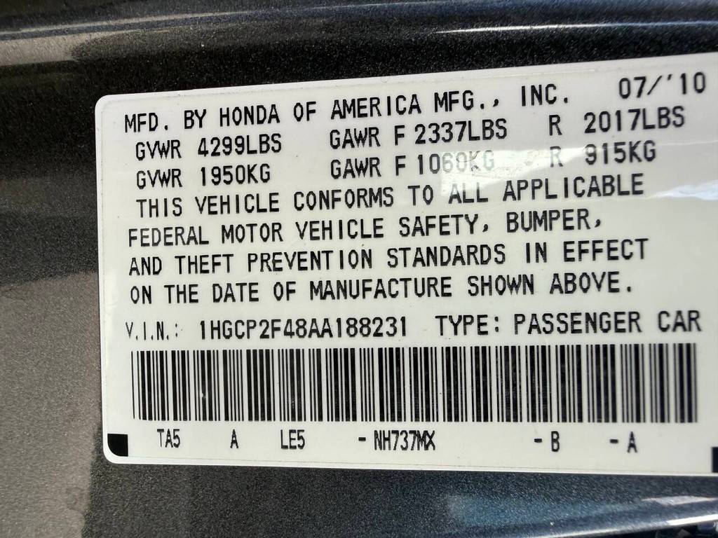 Honda Accord Sedan Vehicle Full-screen Gallery Image 32