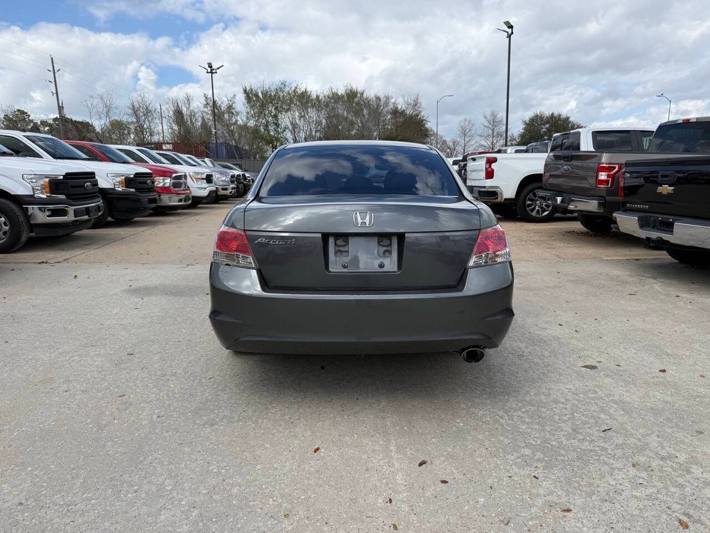 Honda Accord Sedan Vehicle Full-screen Gallery Image 36