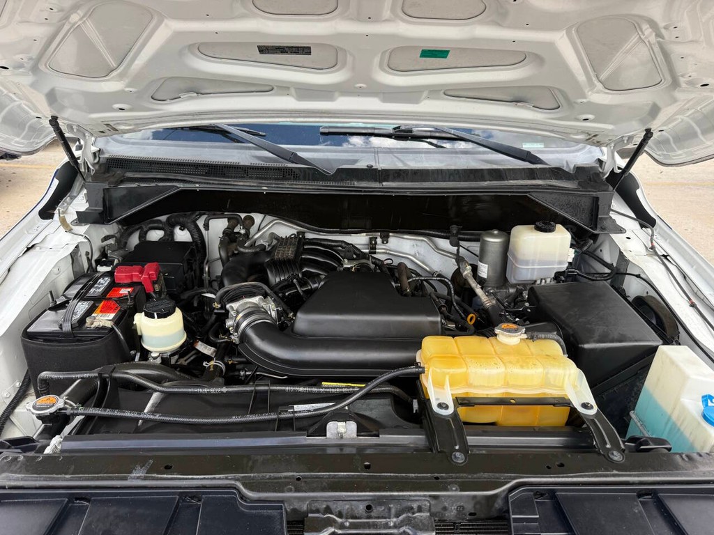 Nissan NV Cargo Vehicle Full-screen Gallery Image 31