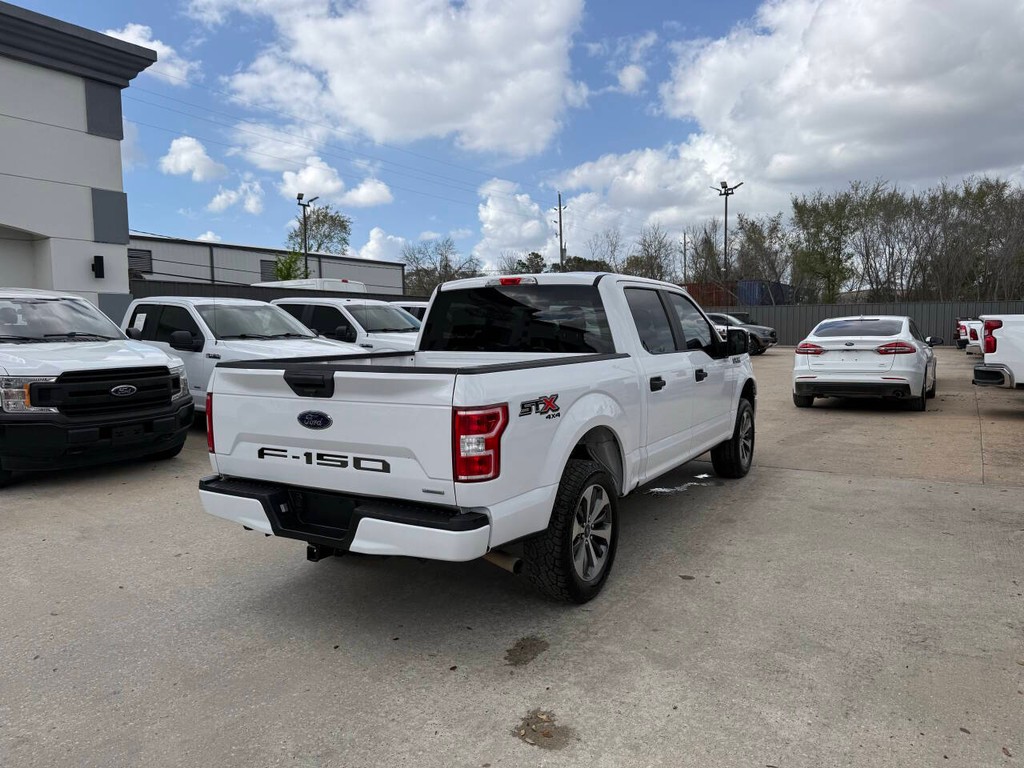 Ford F-150 Vehicle Full-screen Gallery Image 05