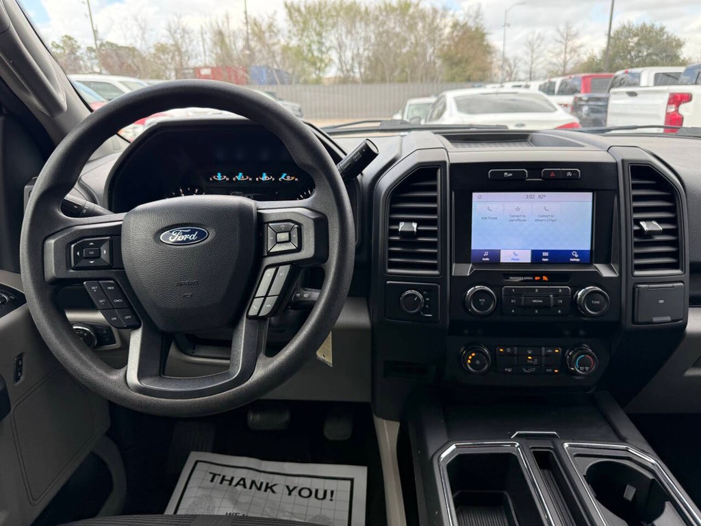 Ford F-150 Vehicle Full-screen Gallery Image 21