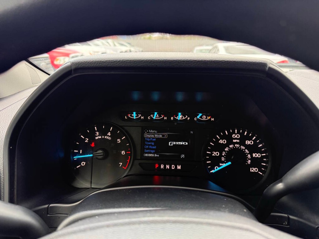 Ford F-150 Vehicle Full-screen Gallery Image 31